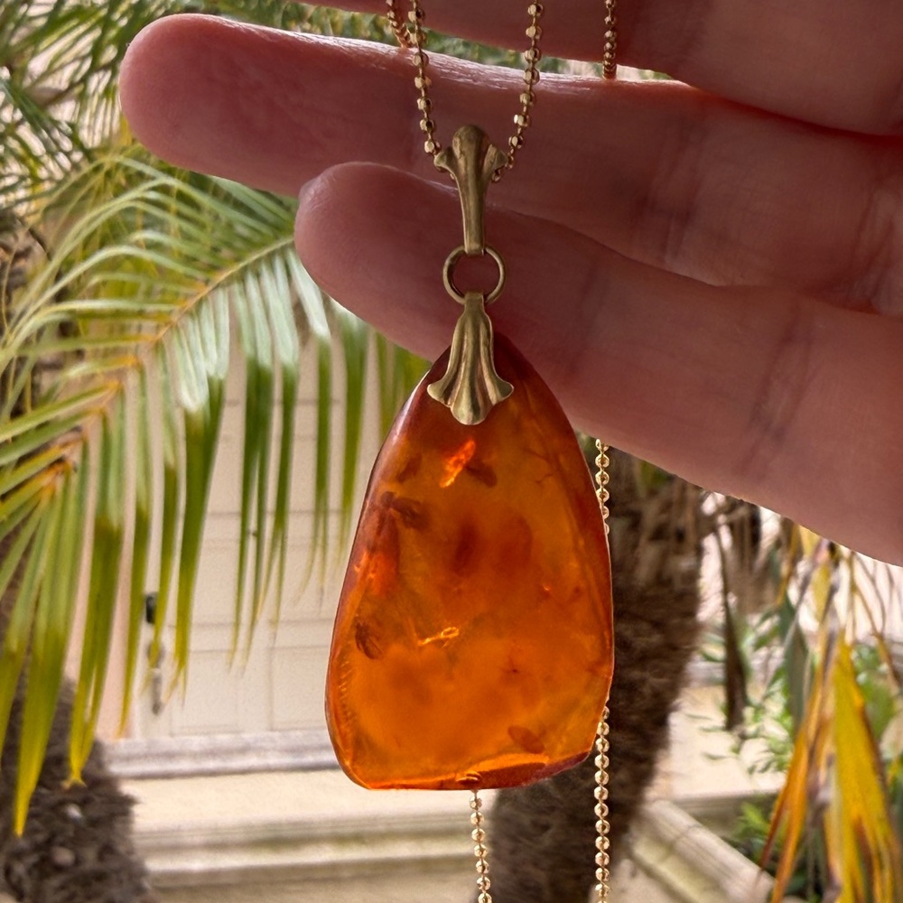 Natural Baltic amber pendant 18K gold plated adjustable chain - Picture 5 of 11